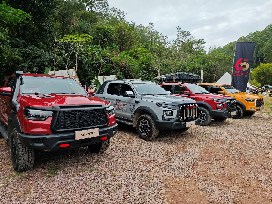 皮卡市場(chǎng)11月銷(xiāo)車(chē)2.2萬(wàn)輛！福田/江淮爭(zhēng)前五